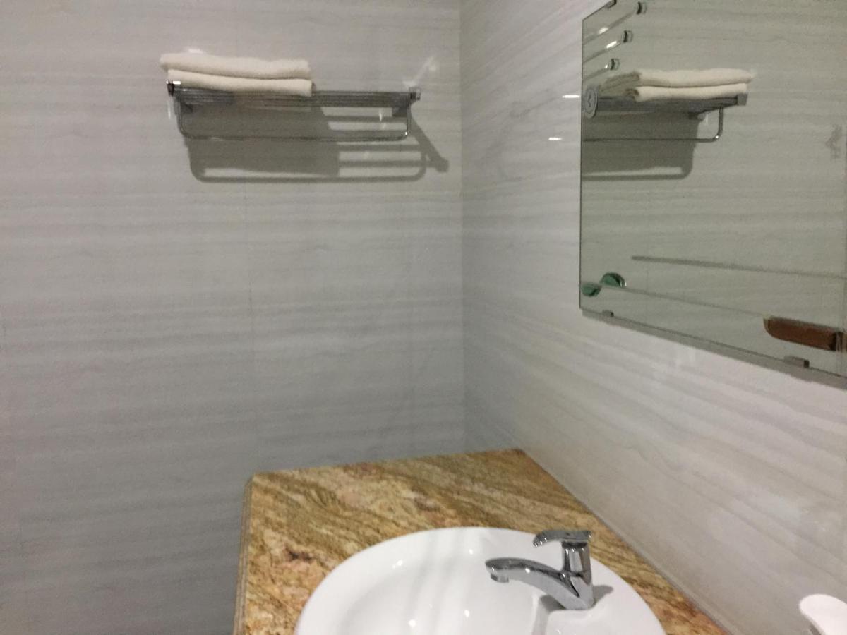 Khách sạn nam đông Dong Ha Ngoại thất bức ảnh